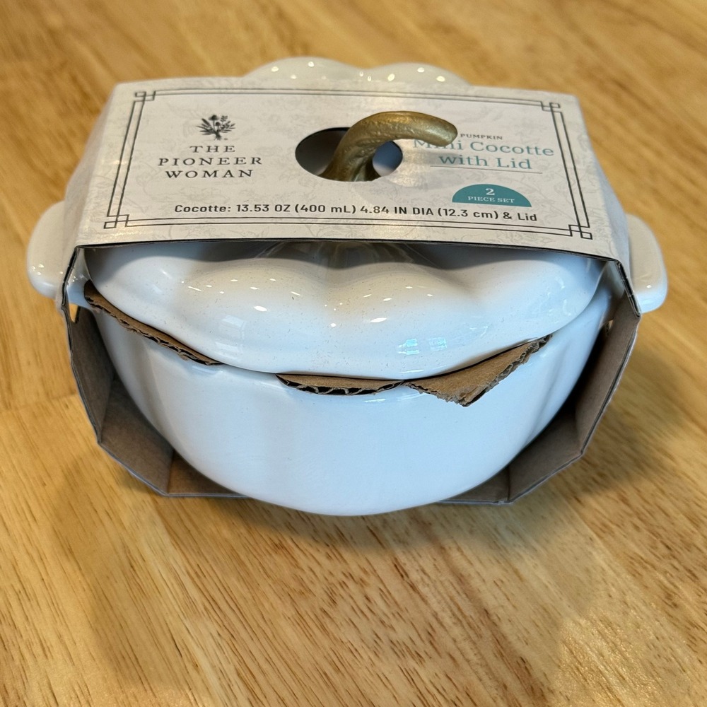 The Pioneer Woman Pumpkin Mini Cocotte with Lid 2 Piece Set‎ White Stoneware